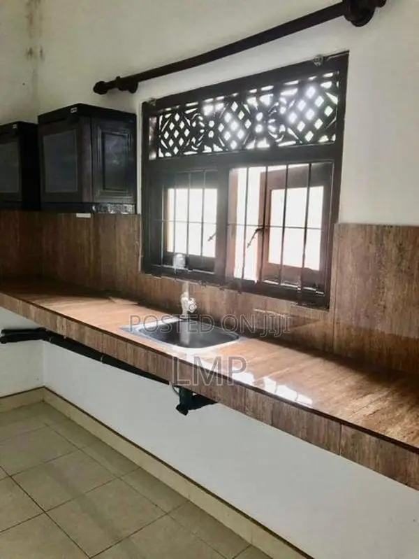Upstair House for Rent in Maharagama