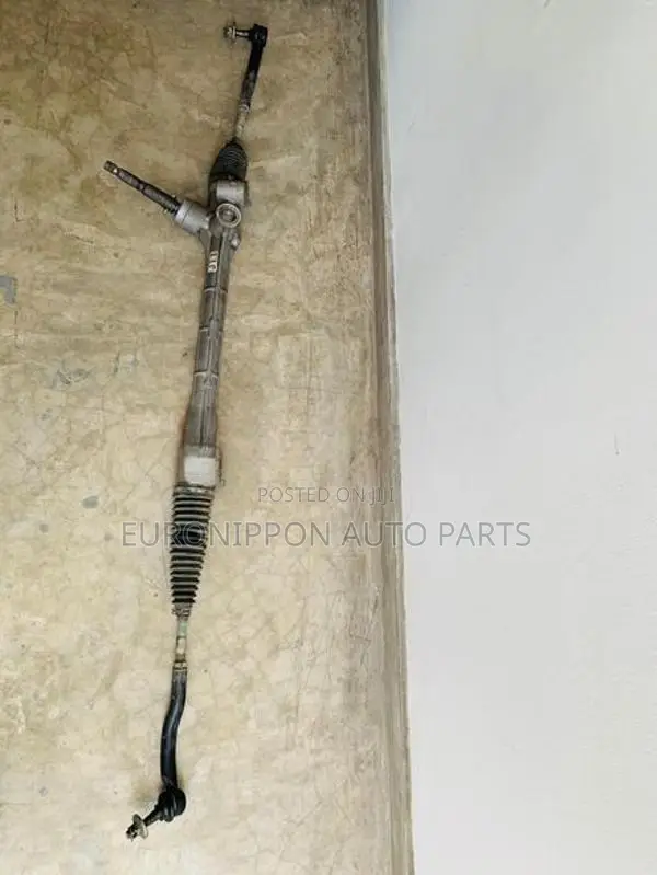 Toyota Pirus Zvw30 Steering Rack