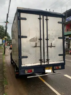 Tata 207 2004