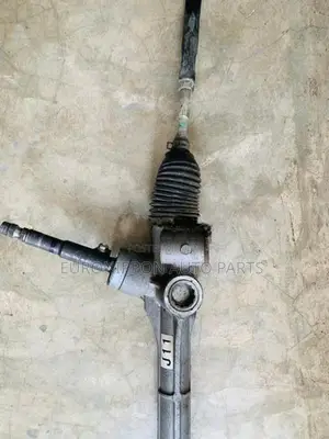 Toyota Pirus Zvw30 Steering Rack