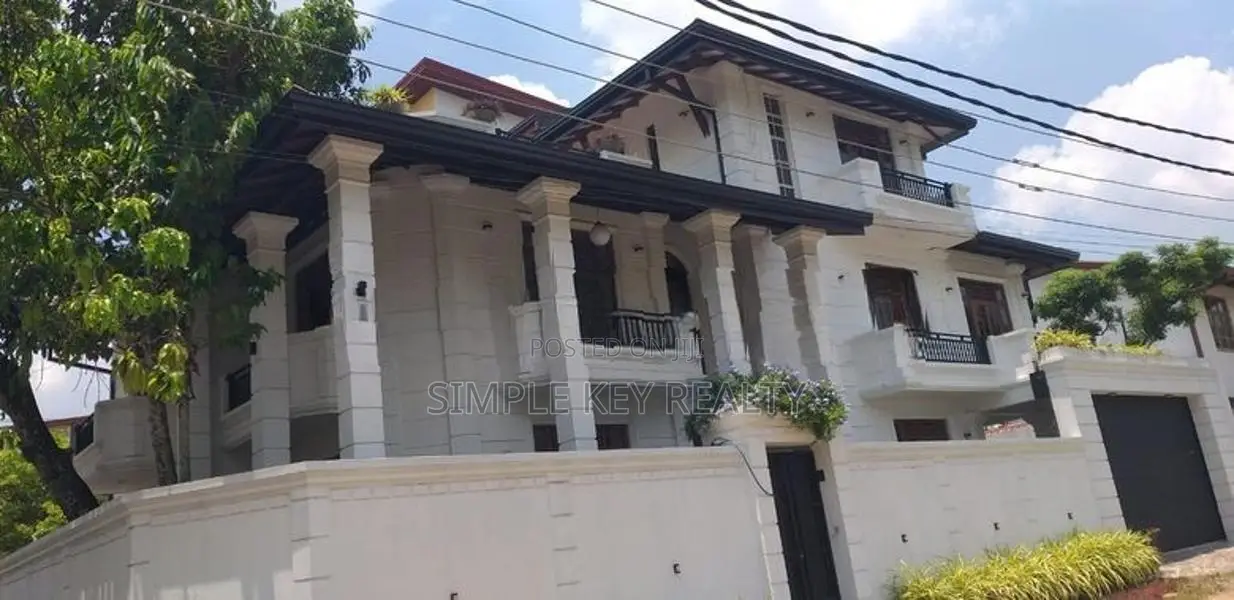 Beutiful three store house for sale in gampaha yakkala road