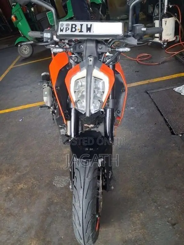 Bajaj 125 UW 2020