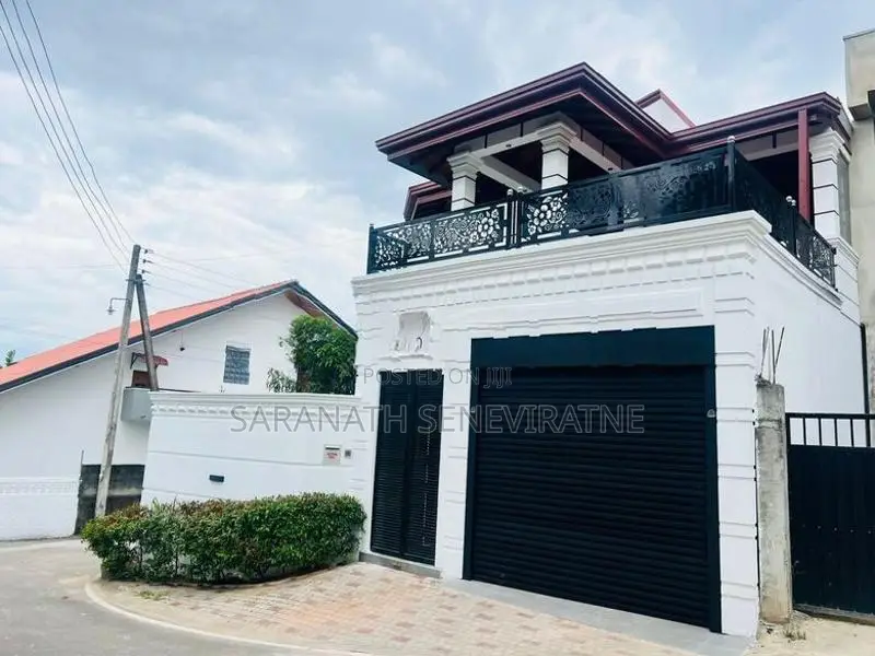🏠️ Luxury 3 Storied Brand-New House For Sale From Maharagama Arawwala