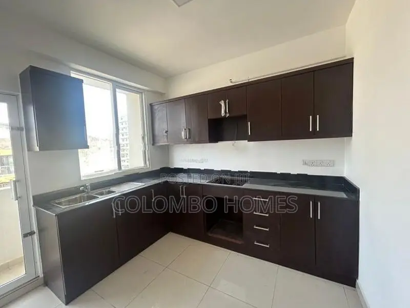 Brand new 3 Beds apartment for sale - Colombo 04