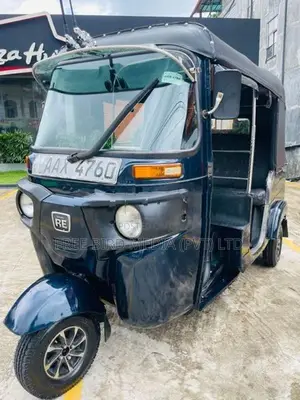 Bajaj RE 2015