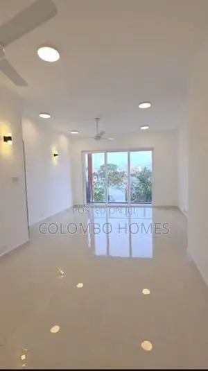 4 Beds luxury brand new apartment for sale - Dehiwala