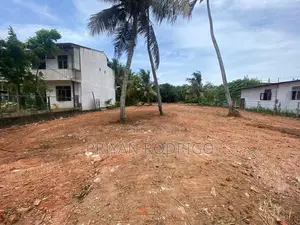 Ja Ela - Indivitiya Road 40 Perches of Land for Sale