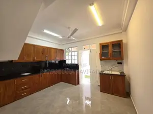 Luxury House For Sale in Kasbawa