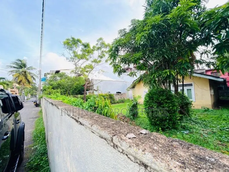 (AFA227) 17.2 P Land With Old House Sale At Prathibimbarama R Kalubowi