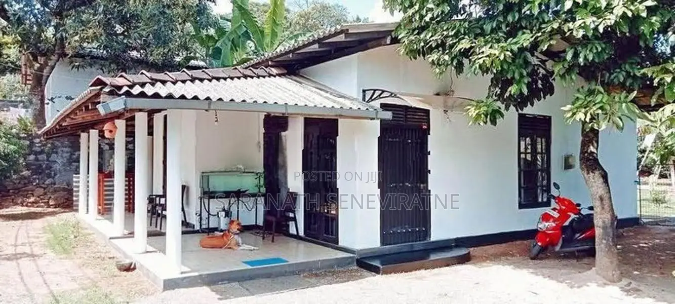 House For Sale in Embulgama Avissawella - Towards Hanwella