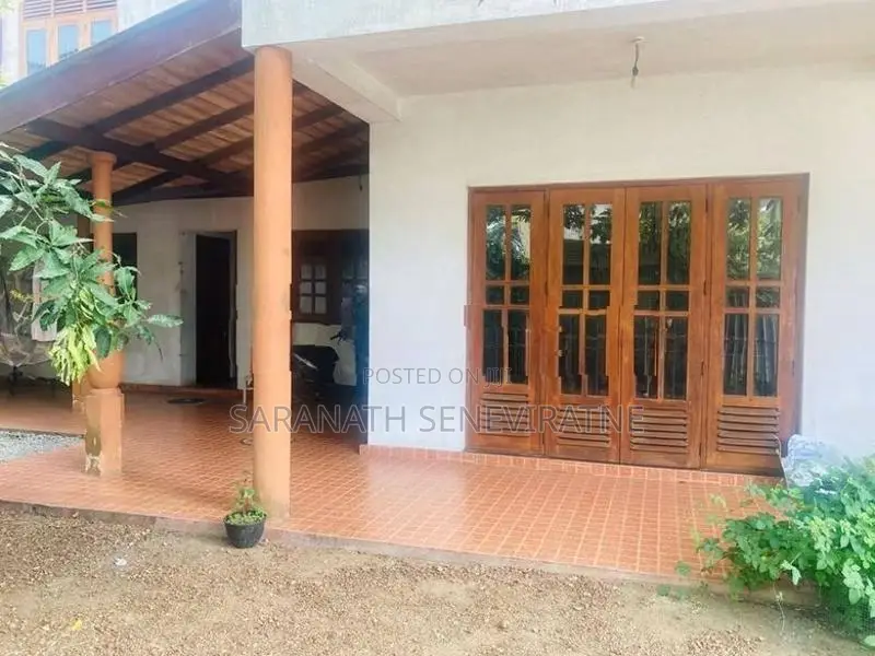 2 Story House With 10 Perches - Maharagama Arawwala