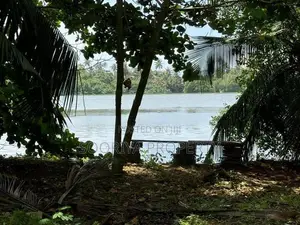 Bolgoda Lake Facing Land for Sale in Moratuwa