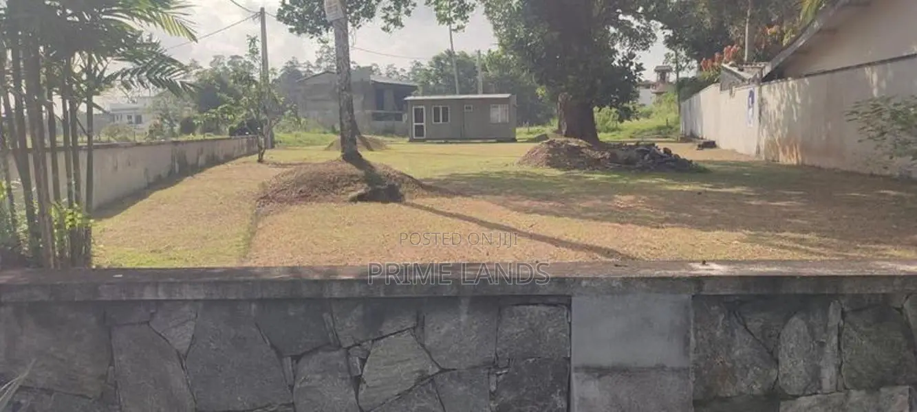 Kottawa - Malabe Bus Road Facing Commercial Land for Sale