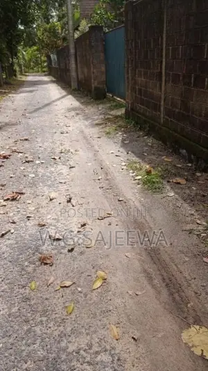 37.8perch Land for sale in kandawala, katana