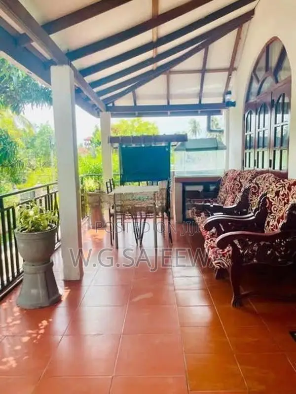 Fully Furnished upstair house rent in Negombo & Short or Long term