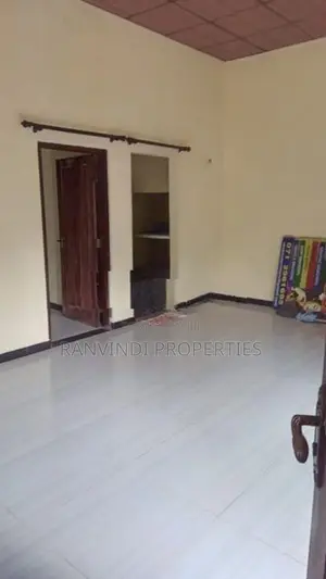 අංගසම්පූර්ණ නිවසක් විකිණීමට කඩවත