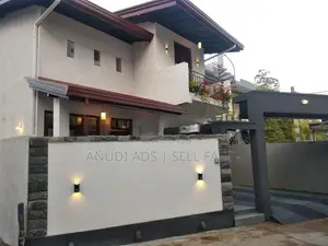B/New Two Storied Bricks wall House For sale in Kottawa, Mattegoda