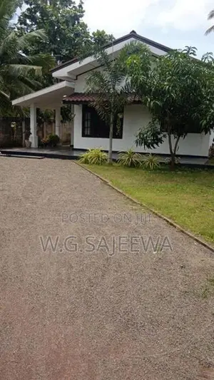 3Bedroom House for sale in Kandawala, katana