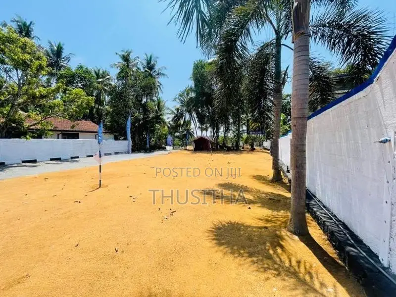 Valuable Land Plot for Sale in Welisara Mahabage