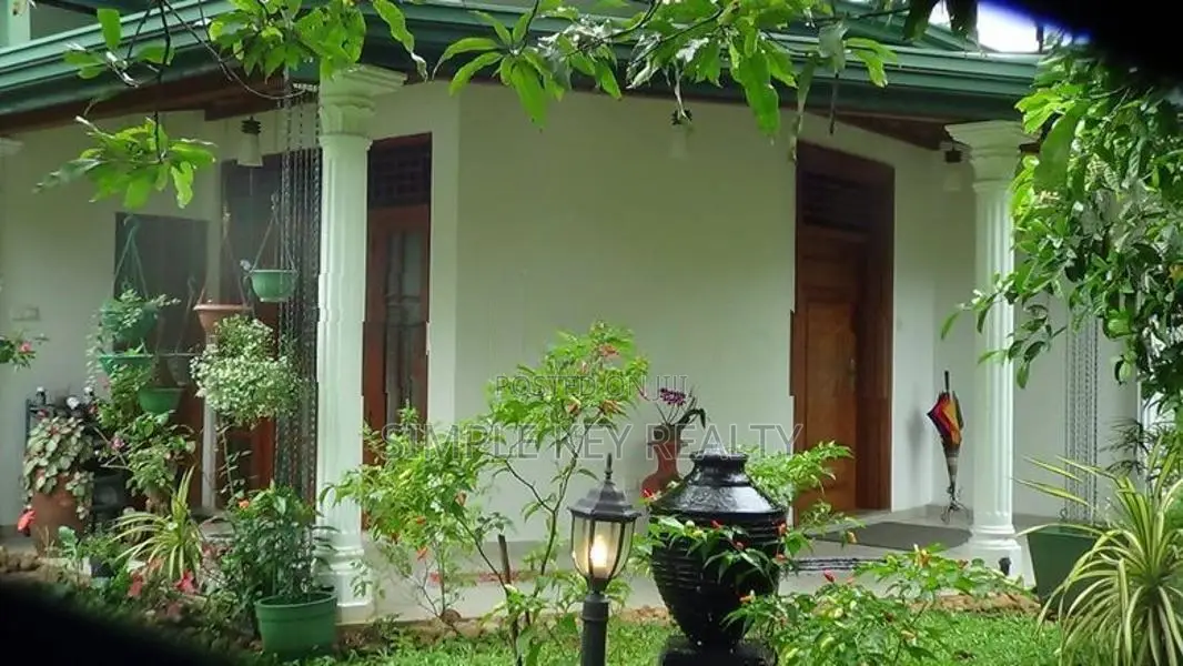Two store house for sale in kadawatha ragama road