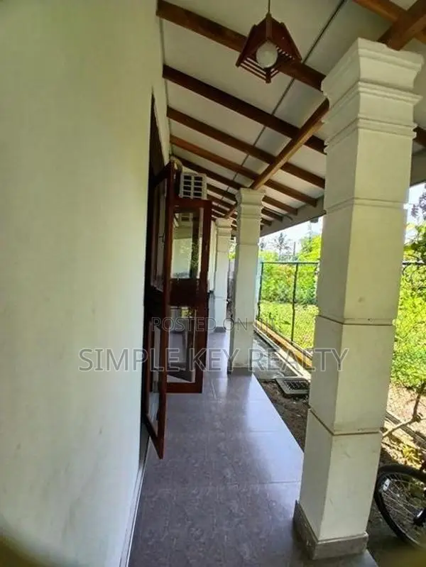 33BB-Beutiful house for sale in gampaha yakkala