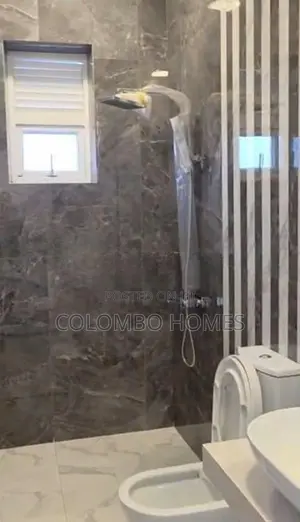 4 Beds luxury brand new apartment for sale - Dehiwala