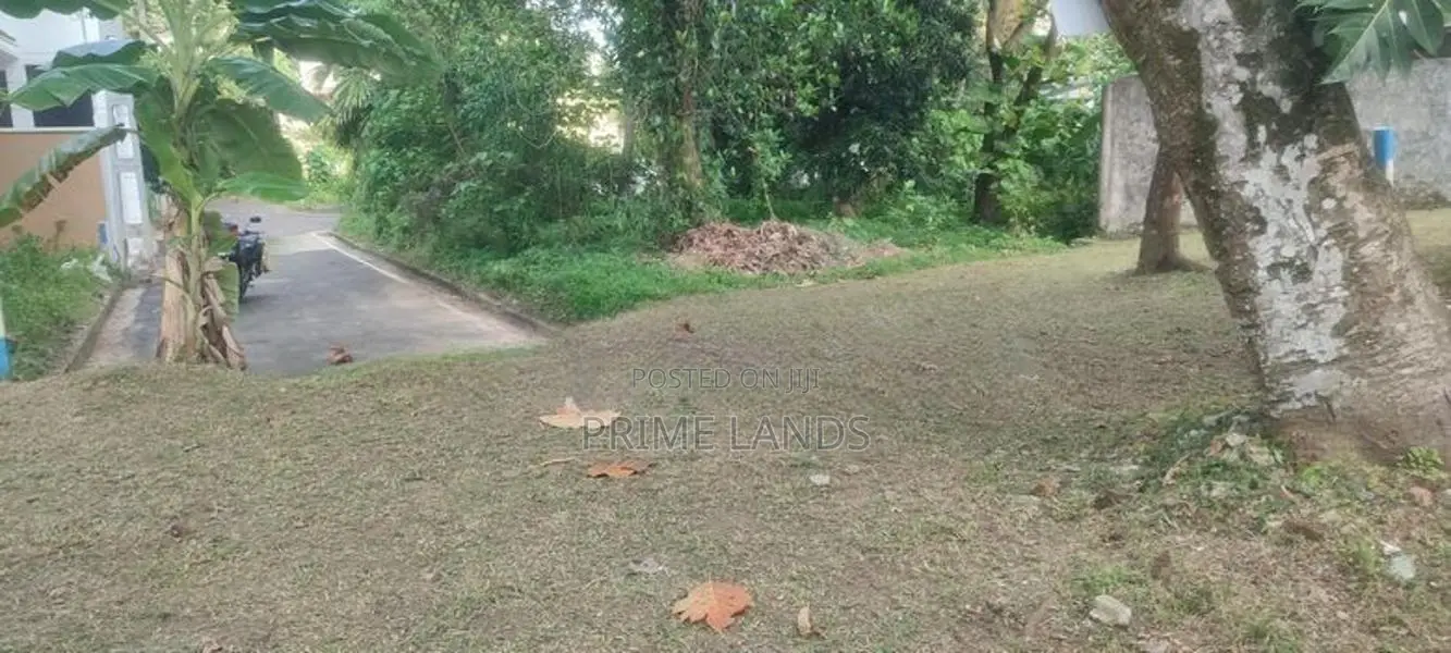 Thalahena , Residential Land for Sale