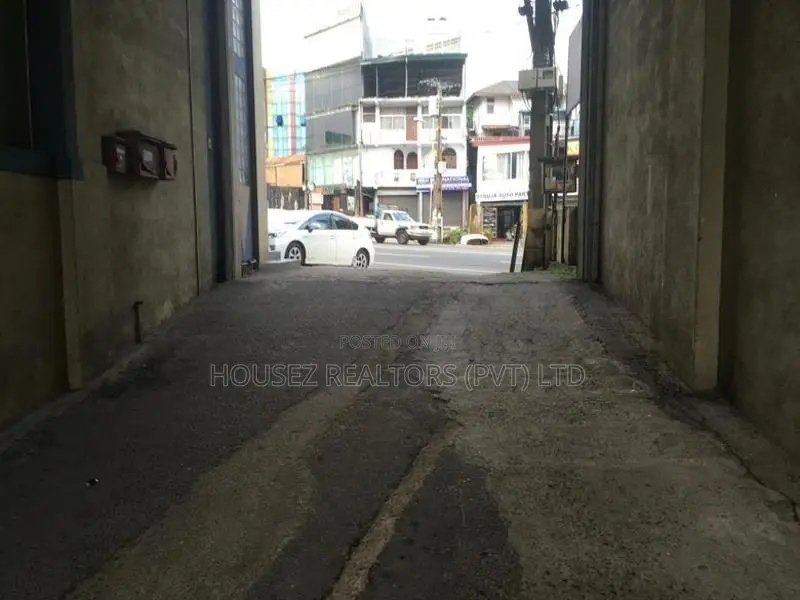 Commercial Property for Sale – Wijerama