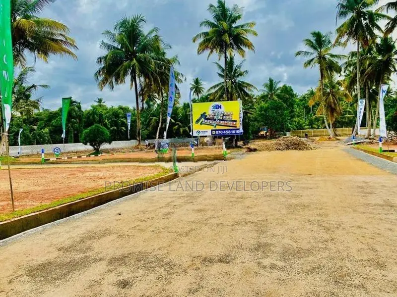 Thalpitya Wadduwa GalleRoad Facing Lands for sale N38