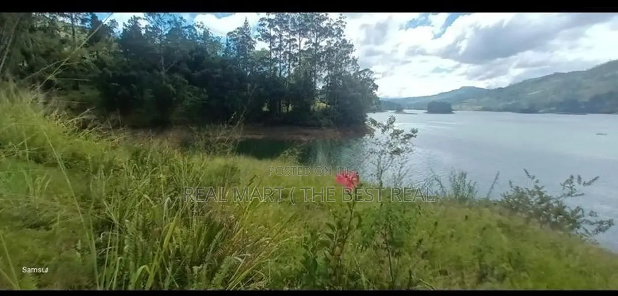 HATTON : 97P PREMIUM LAKESIDE LAND FOR SALE