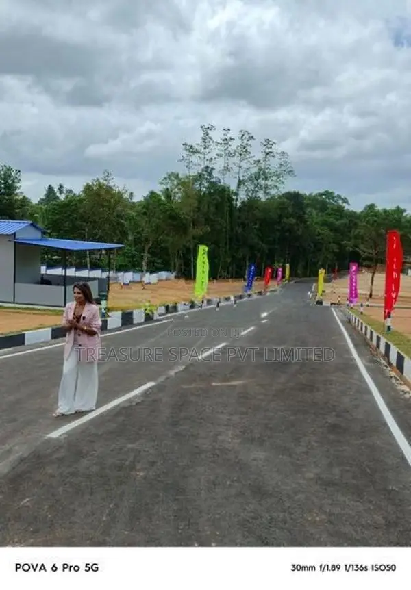 Land for Sale at Homagama Near High Level Road