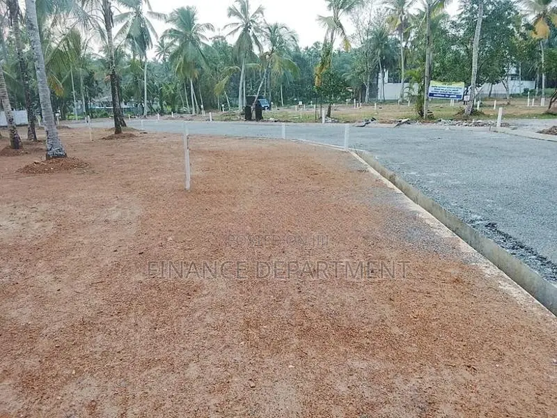 Near 157 Valuable Land for Sale in Batakeththara – Piliyandala