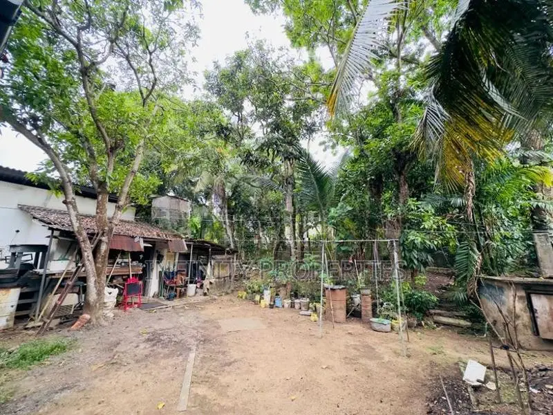 (AFA220) 40P Land Sale At Mirihana Nugegoda