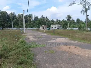 Blocking out Land for Sale in Piliyandala