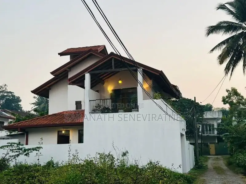 2 Storied House For Sale From Maharagama Temple Rd