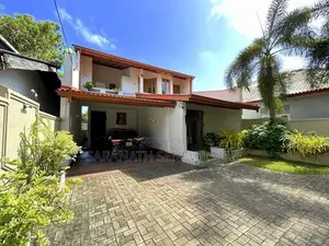 Solid Beautiful House From Nugegoda Town With Ample Garden Space