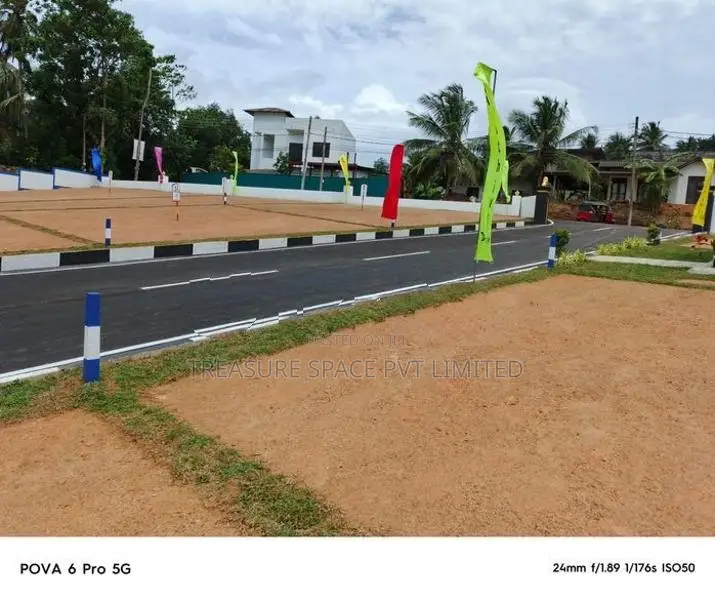 Land for Sale at Homagama Near High Level Road
