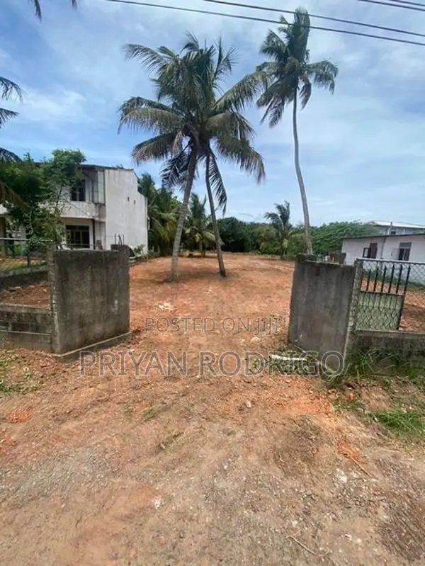 Ja Ela - Indivitiya Road 40 Perches of Land for Sale