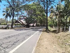 සියලු පහසුකම් සහිතව පදිංචියට ඉඩමක් පාදෙනිය