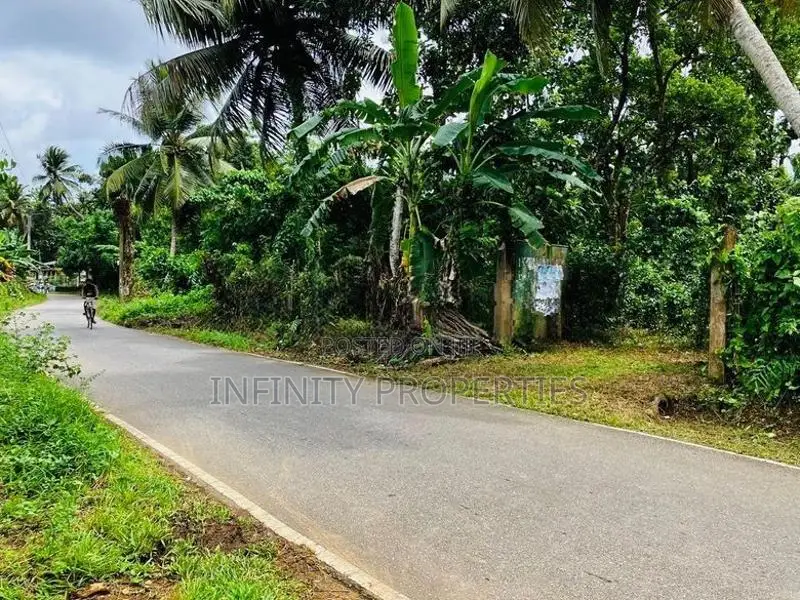 Water Front 40P Land Sale at Kalutara
