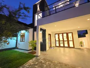 Luxury House For Sale in Piliyandala