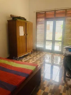 2 Story House With 10 Perches - Maharagama Arawwala
