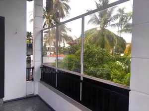 House in Maharagama මහරගම මහවත්තේ සුන්දර වෙල් යායකට මායිම්ව