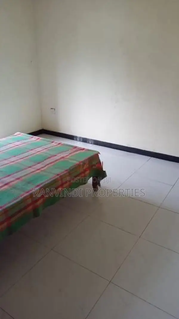 අංගසම්පූර්ණ නිවසක් විකිණීමට කඩවත