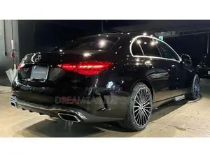 Mercedes Benz C200 AMGLine Luxury 2025