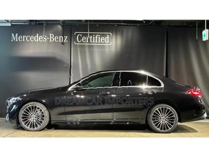 Mercedes Benz C200 AMGLine Luxury 2025