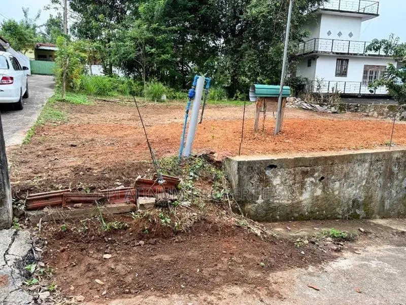 Valuable 9.6 Perch Bare Land For Sale In Kottawa Siddamulla