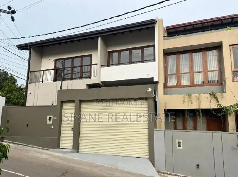 Modern Luxury House For Sale Polgasowita,Piliyandala
