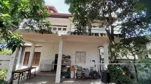 21.5 Perch Luxury House For Sale In Moratuwa - 100m to Galle Road