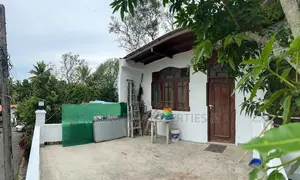 Super Luxury 7BR House For Sale In Battaramulla Koswatta
